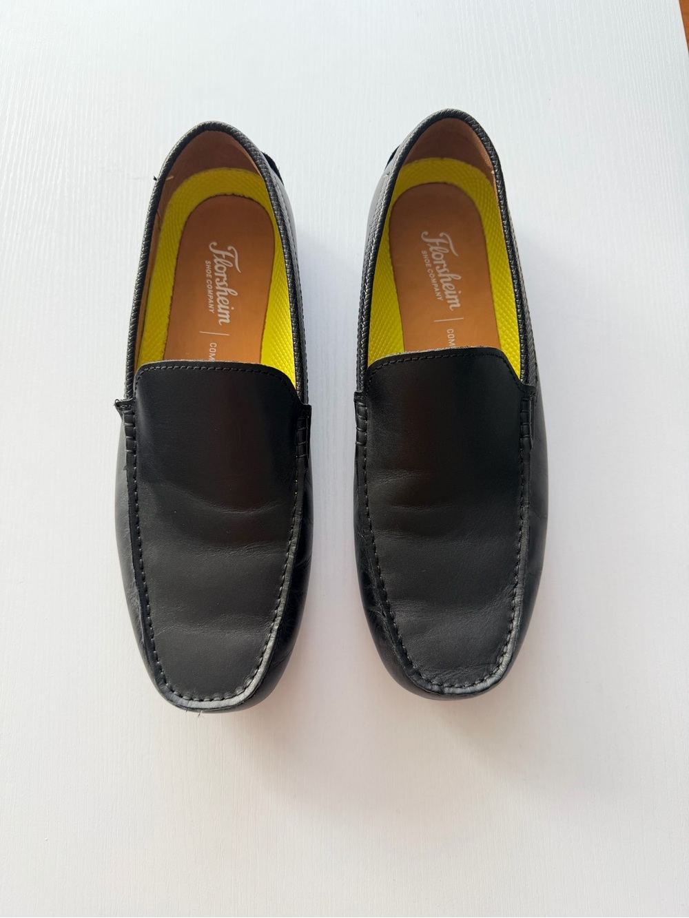 Florsheim Black Leather Slip-On Loafers with Yellow Insole. Never worn